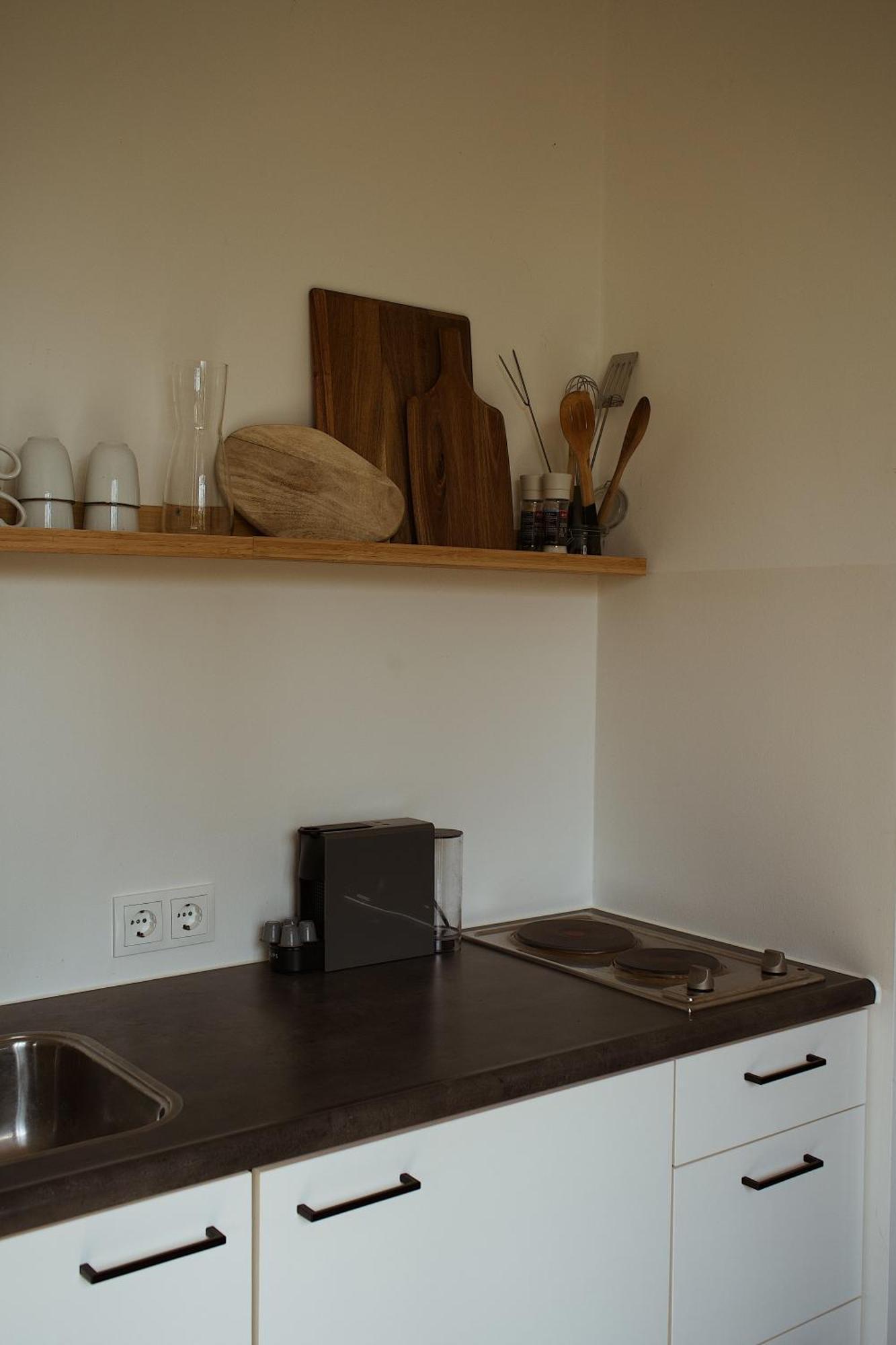 Modern Tiny House Op Rustig Watersportpark Villa Elahuizen Exteriör bild